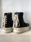 Dgnak Black back-laced high top